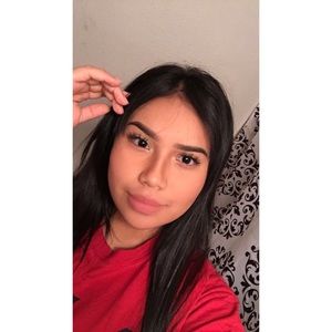 Meet your Posher, Ysela